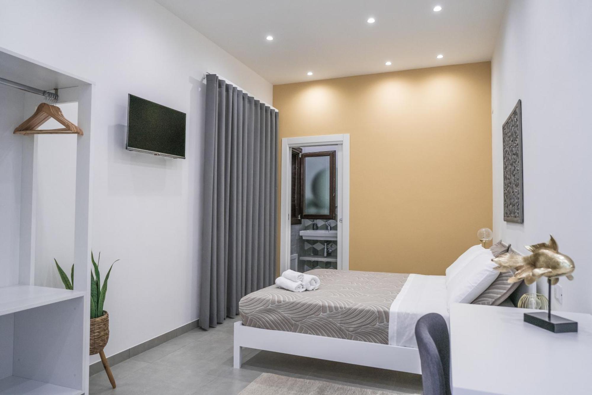 טראסיני Casa Azzurra Rooms E Apartment מראה חיצוני תמונה